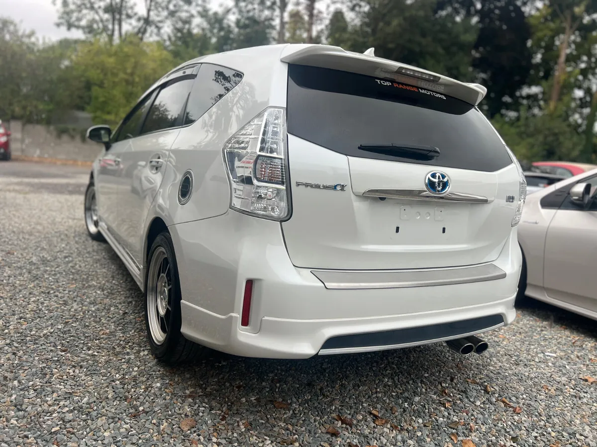 Toyota Prius ** 7 seater 2013 ** - Image 3