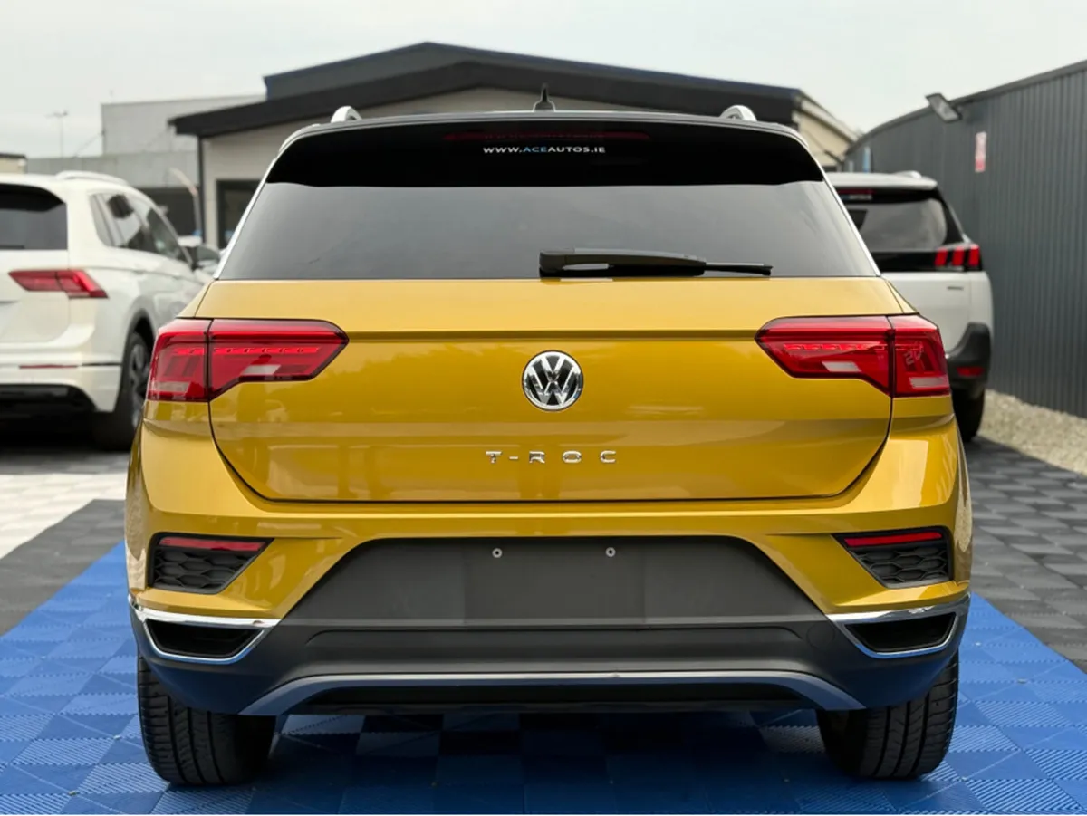 Volkswagen T-Roc DESIGN - 2.0L DIESEL - AUTO - 12M - Image 3