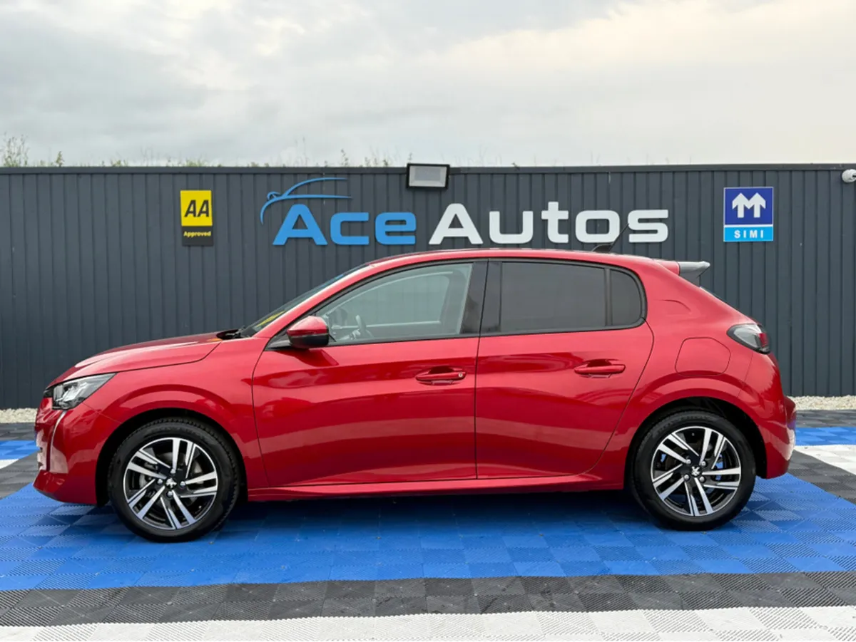 Peugeot 208 ALLURE - 1.2 PETROL - AUTO - 12M WARRA - Image 4
