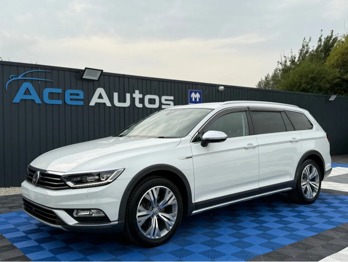 Volkswagen Passat ALLTRACK 4WD - 2.0L DIESEL - AUT - Image 2