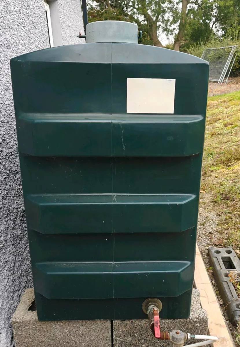 1150L Oil Tank - Image 1
