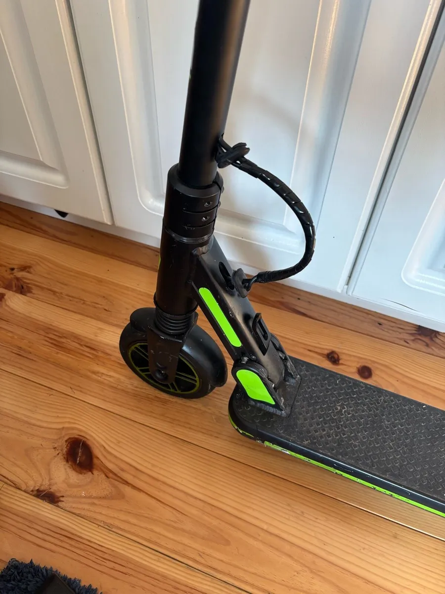 Electric scooter - Image 3