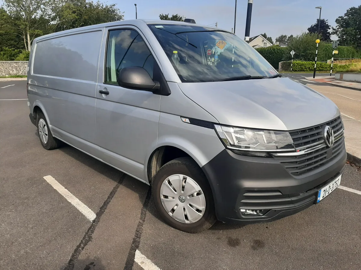 Volkswagen Transporter 2021  4x4 - Image 2
