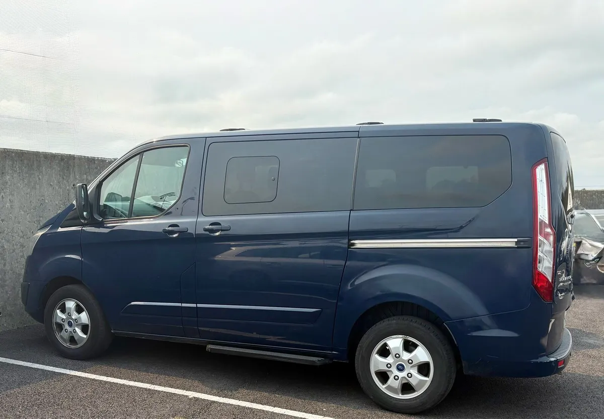 Ford Tourneo Custom - 8 Seater - Image 2