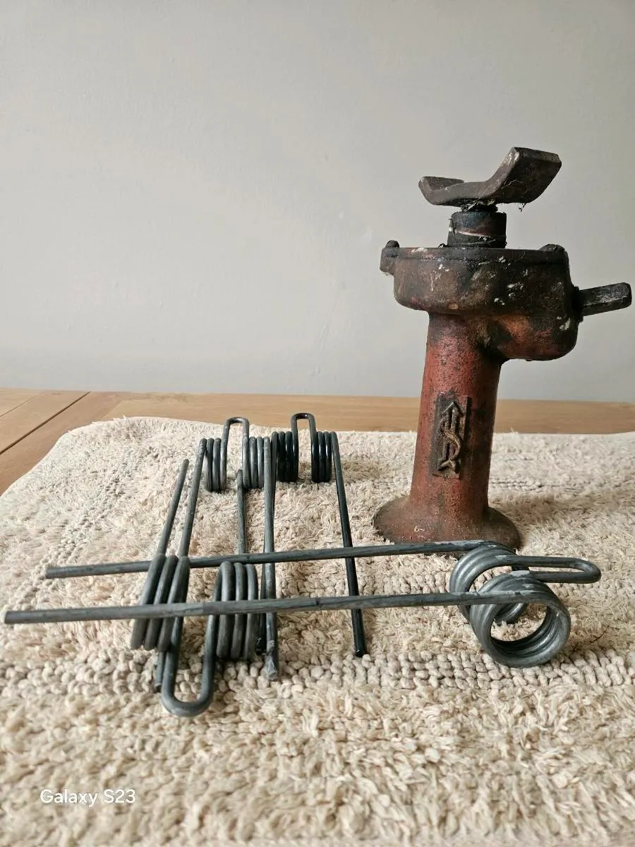 Zetor tractor jack and PZ side rake tines.