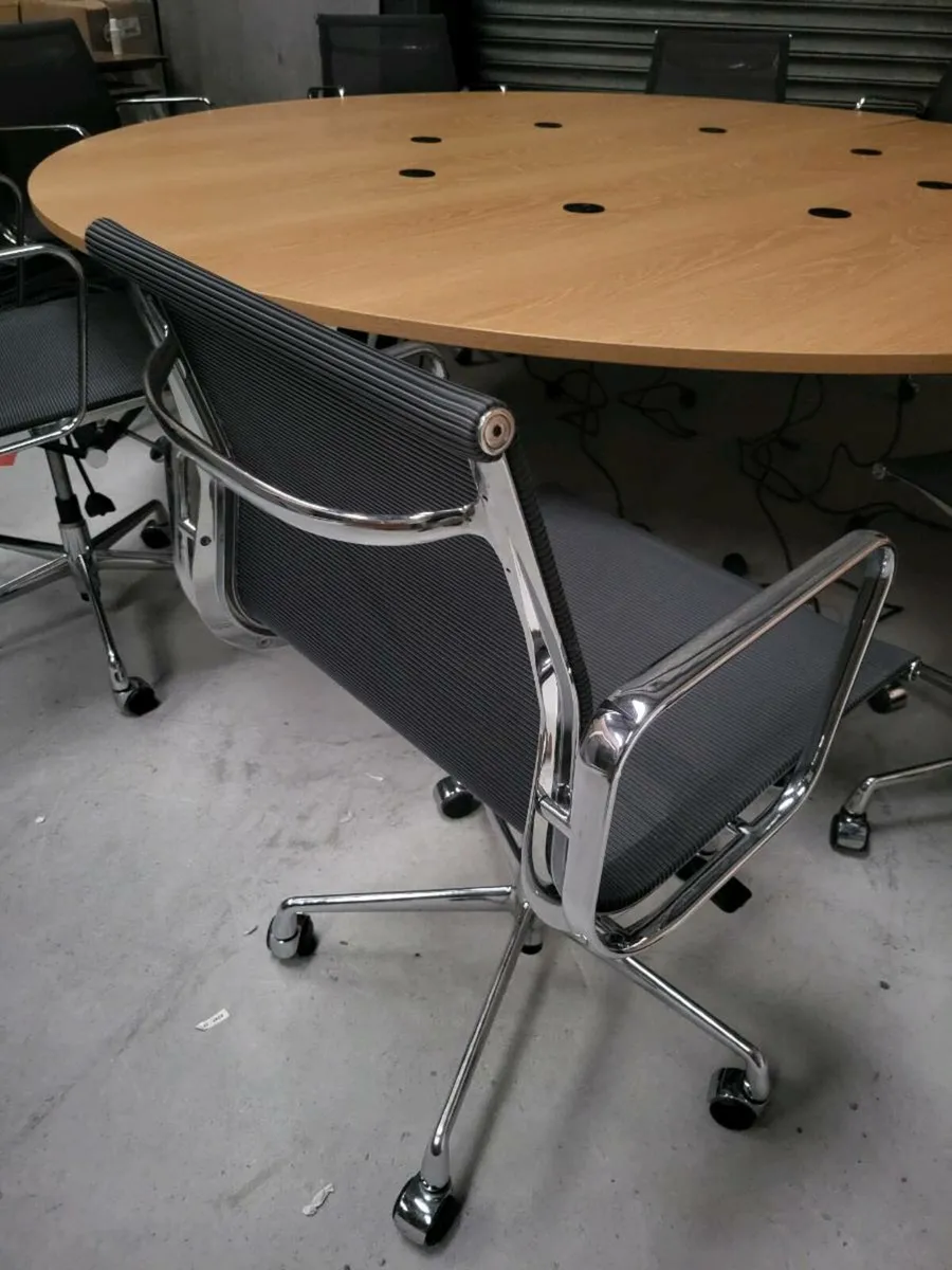 Excellent Quality Boardroom/Meeting Room Chairs - Image 4