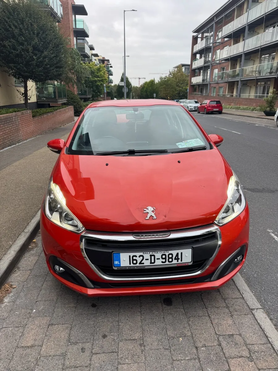 Peugeot 208 2016 - Image 1