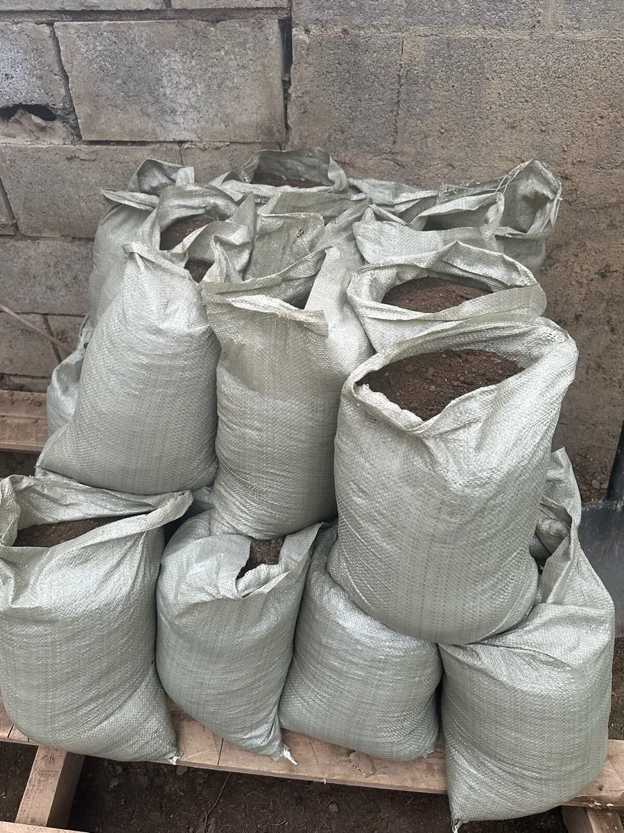Topsoil - Image 1