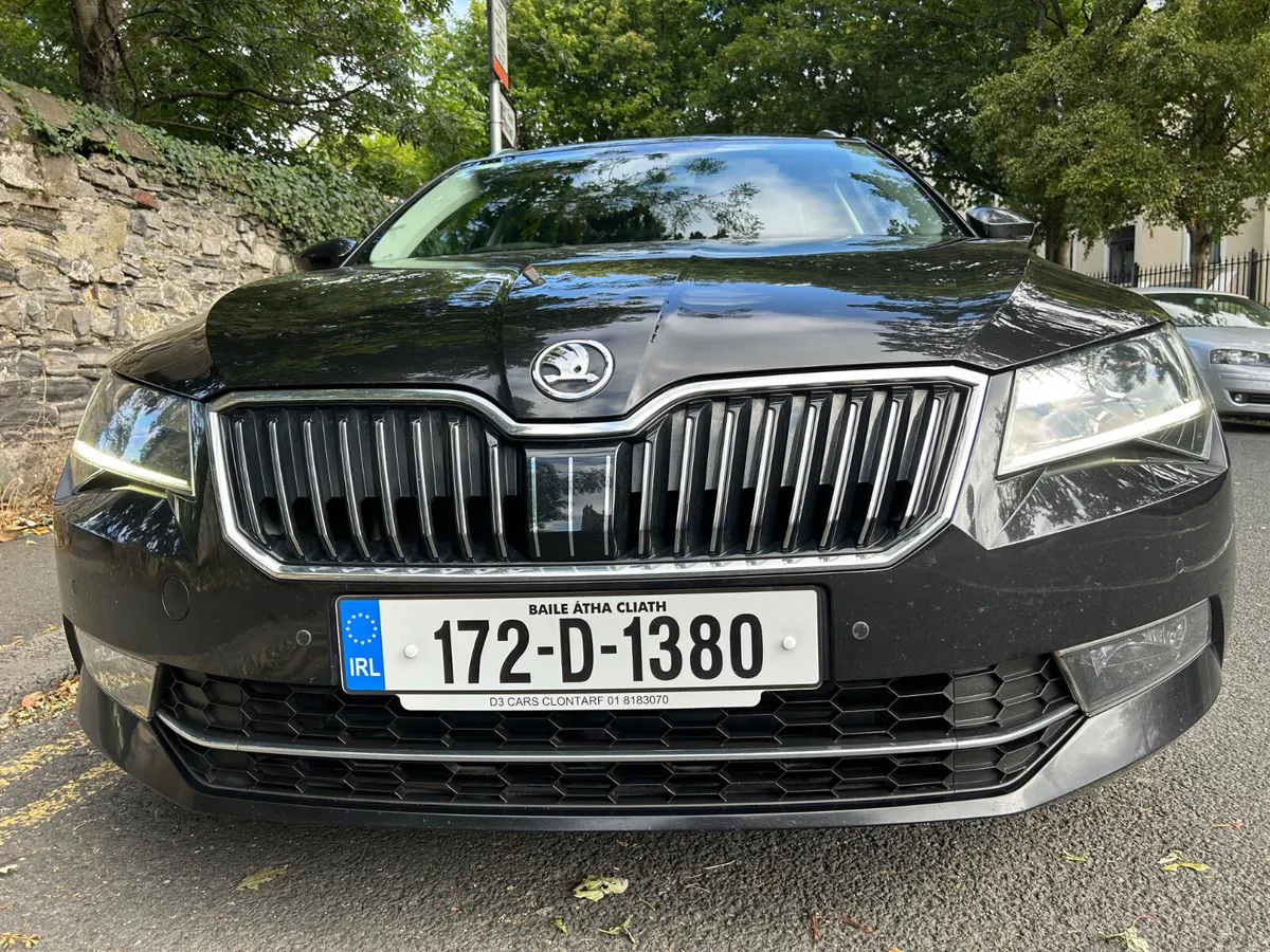 2017 SKODA SUPERB STYLE AUTOMATIC ESTATE - Image 2