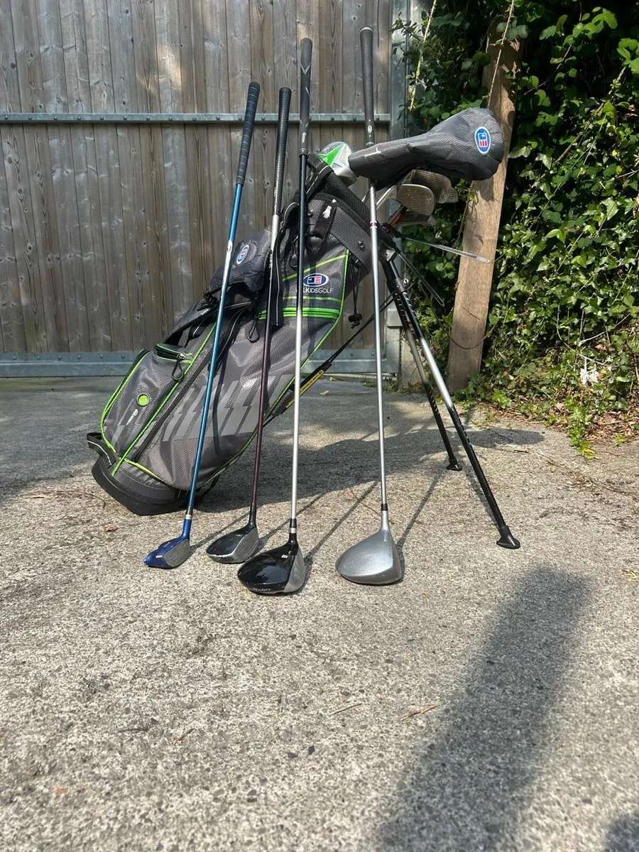 Junior Golf Club Set & Bag.
