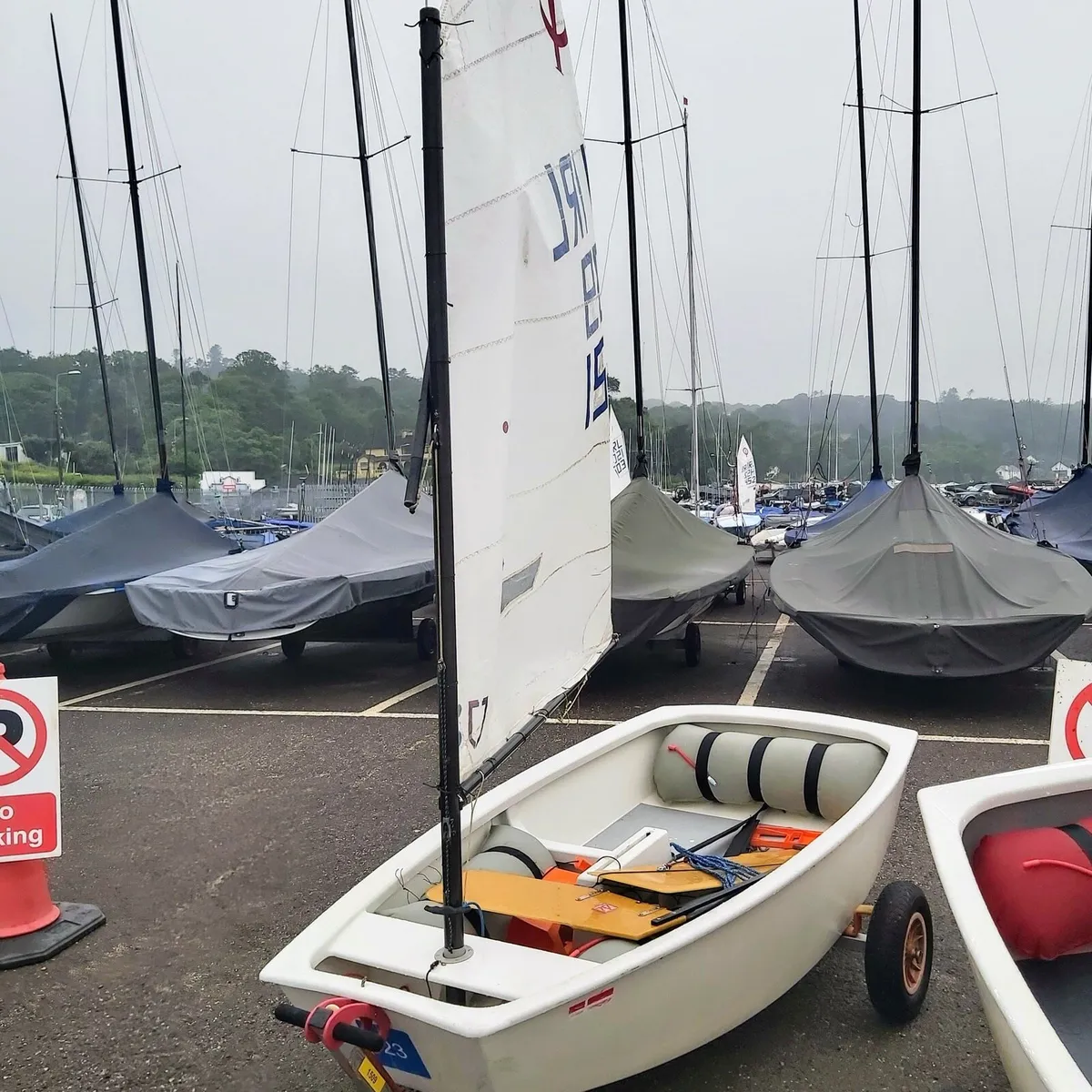 oppie (optimist) sailing dinghy - Image 3