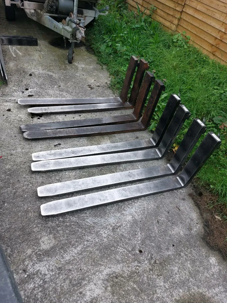 Used pallet forks - Image 1