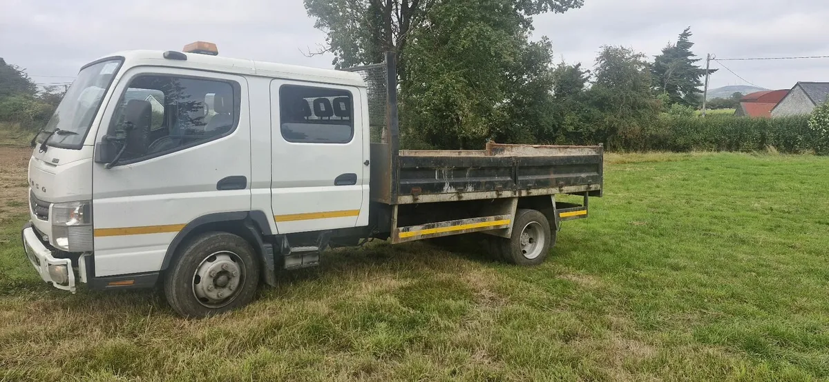 Mitsubishi Canter 7.5 tonne tipper - Image 2
