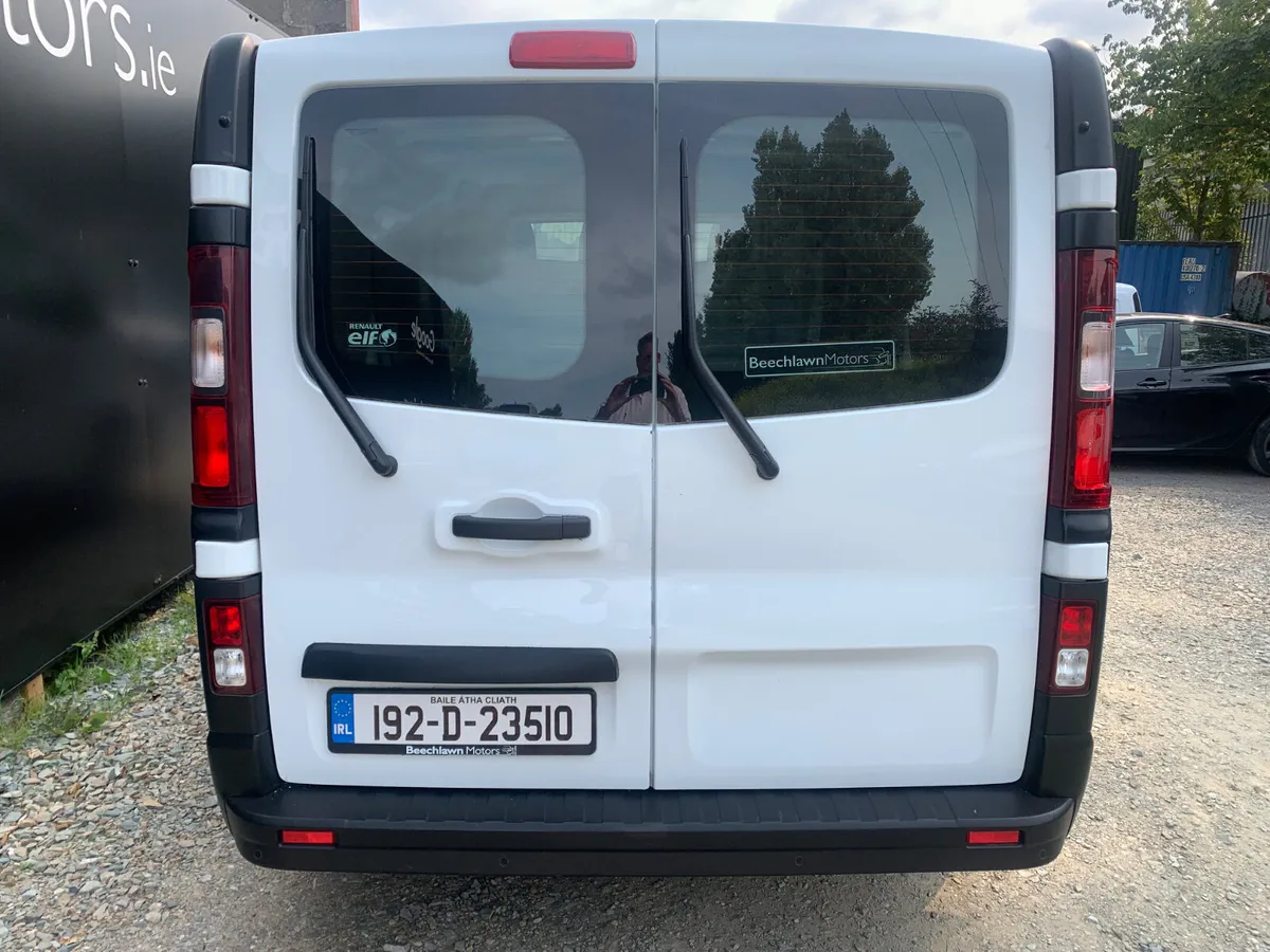 RENAULT TRAFIC 2.0 DCI 120 PS BUSINESS SL28 - Image 4