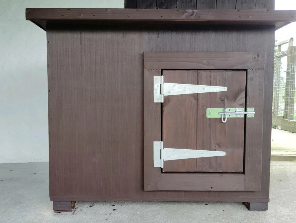 DOG KENNEL - Image 1