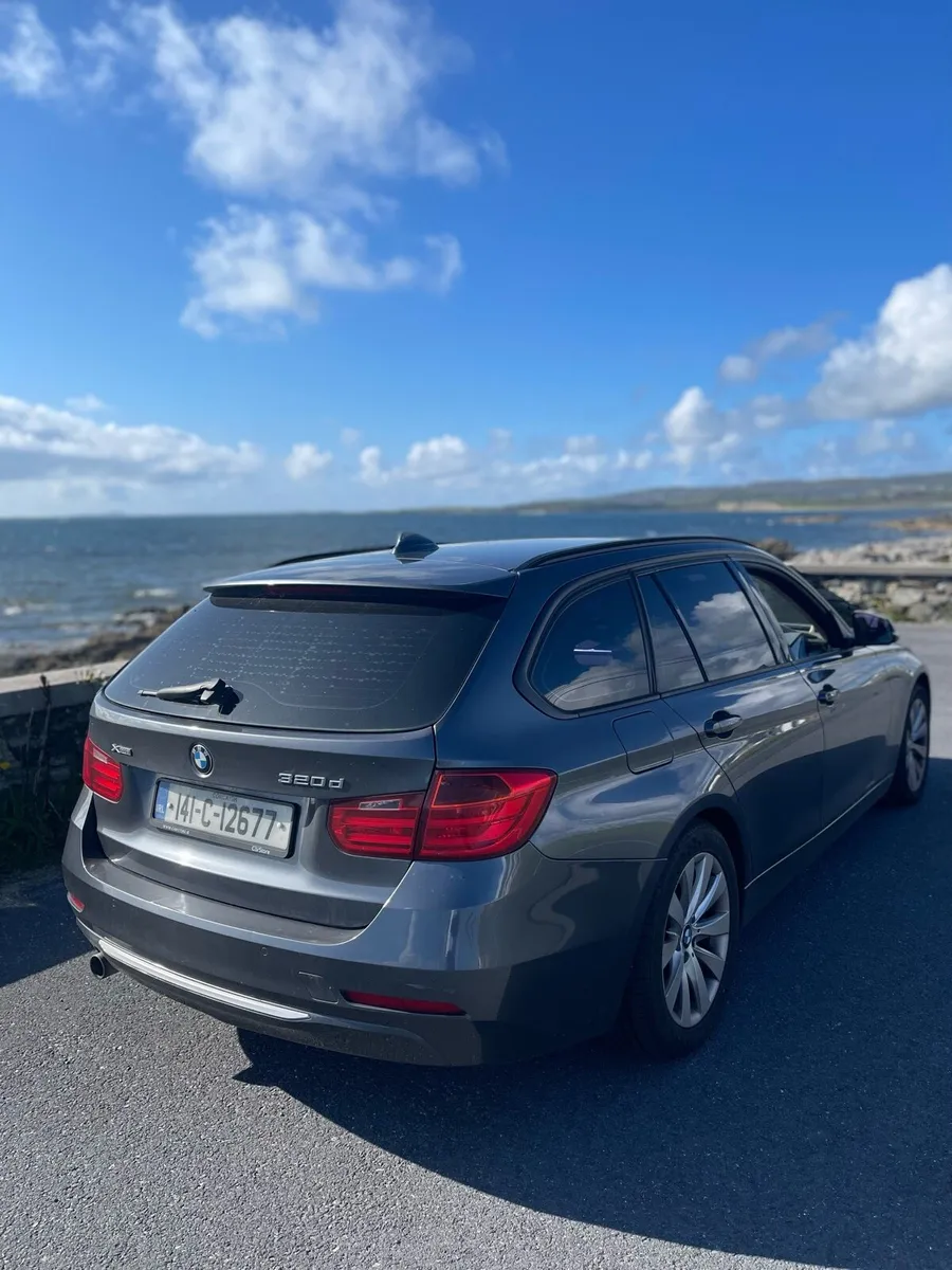 Bmw 320 Estate - Image 2