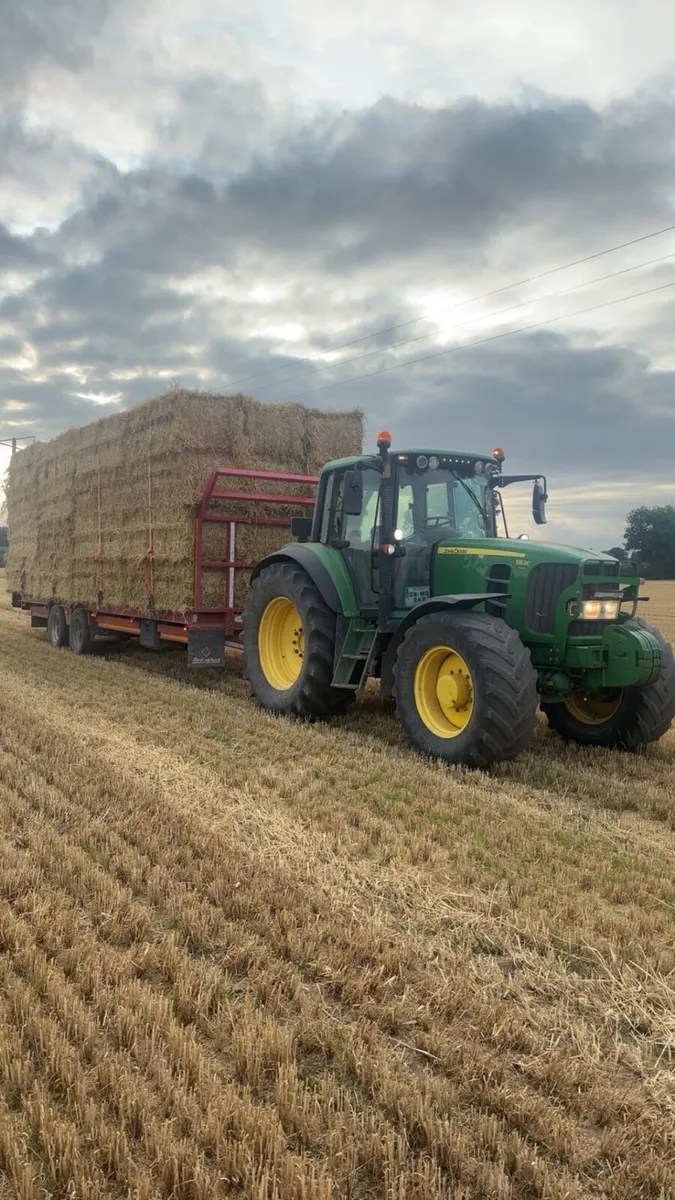 2025  hay and straw  delivered - Image 1