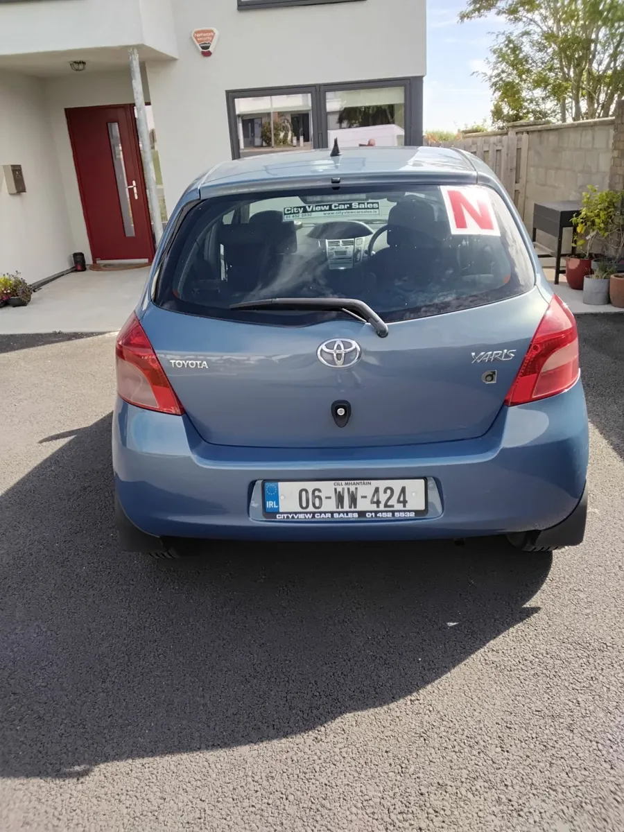 Toyota Yaris 2006 - Image 2