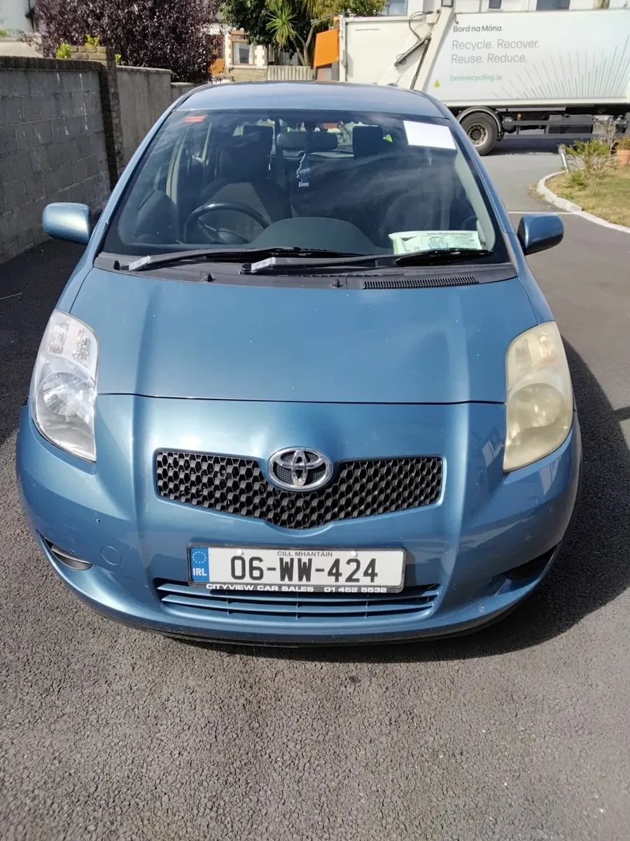 Toyota Yaris 2006 - Image 4