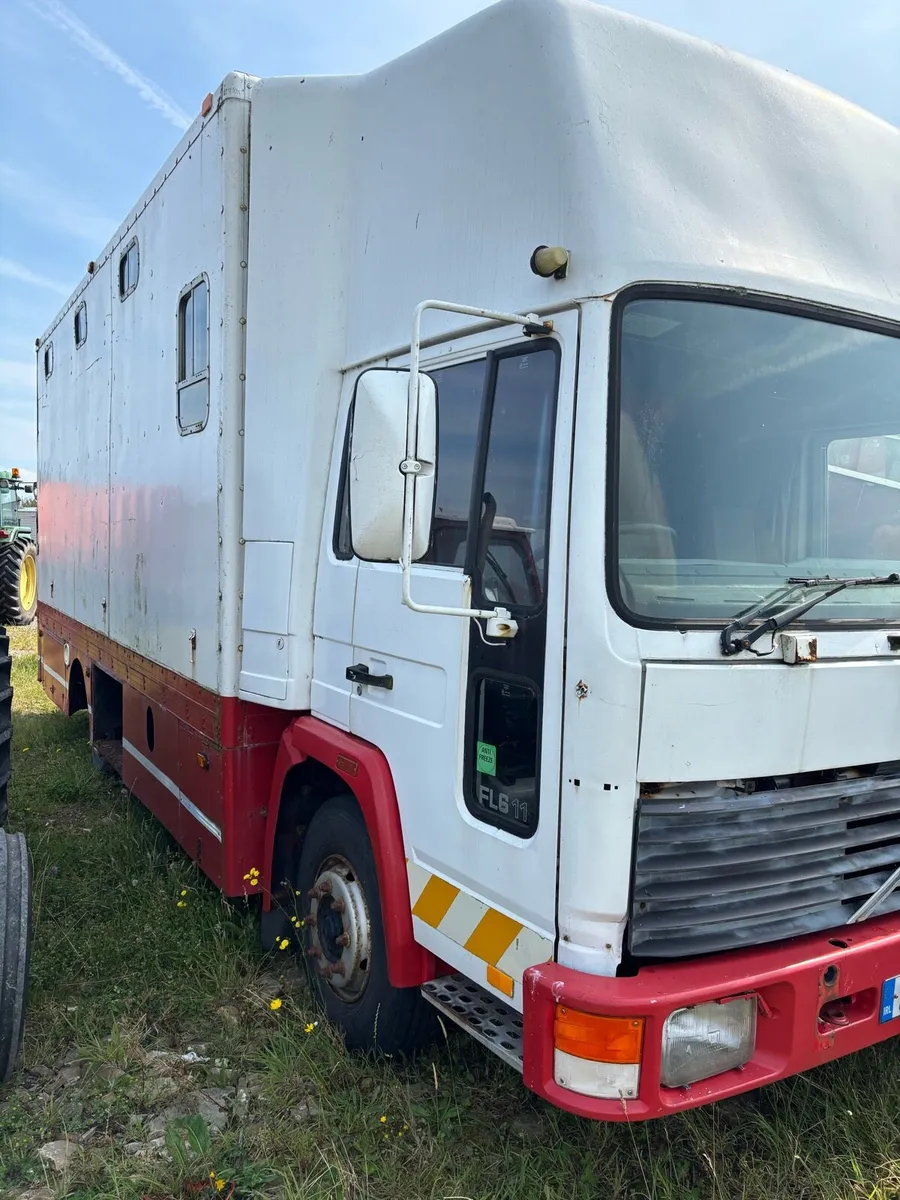 FL6 Volvo - Image 1