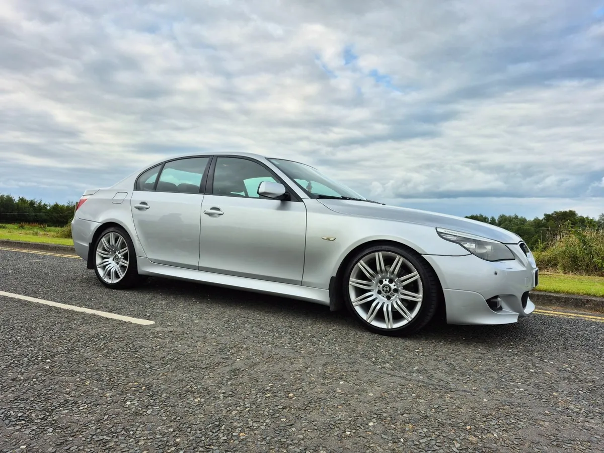 BMW 5-Series 2008 - Image 1