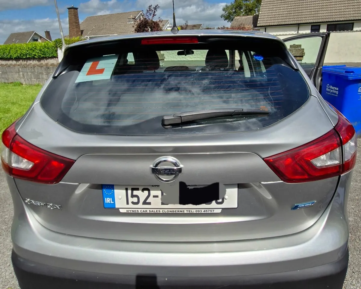 Nissan Qashqai 2015 - Image 1