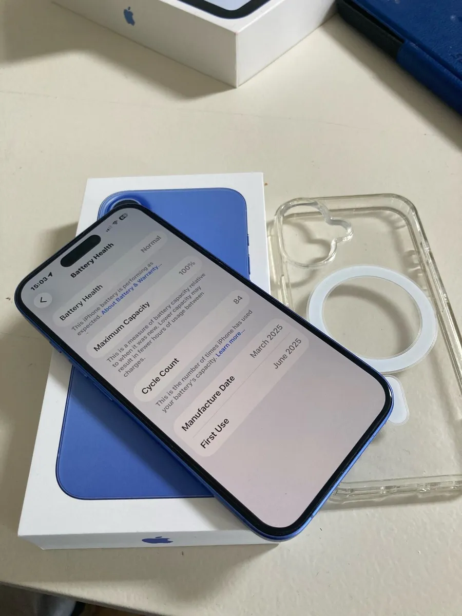iPhone 16 - Image 2
