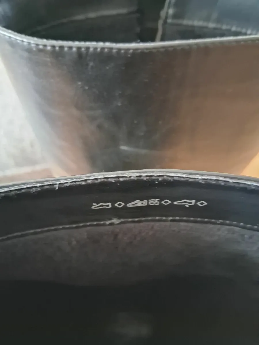 Boots - Image 4