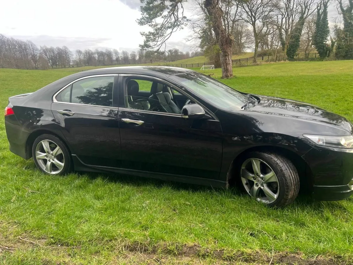 Honda Accord 2011 Automatic - Image 3