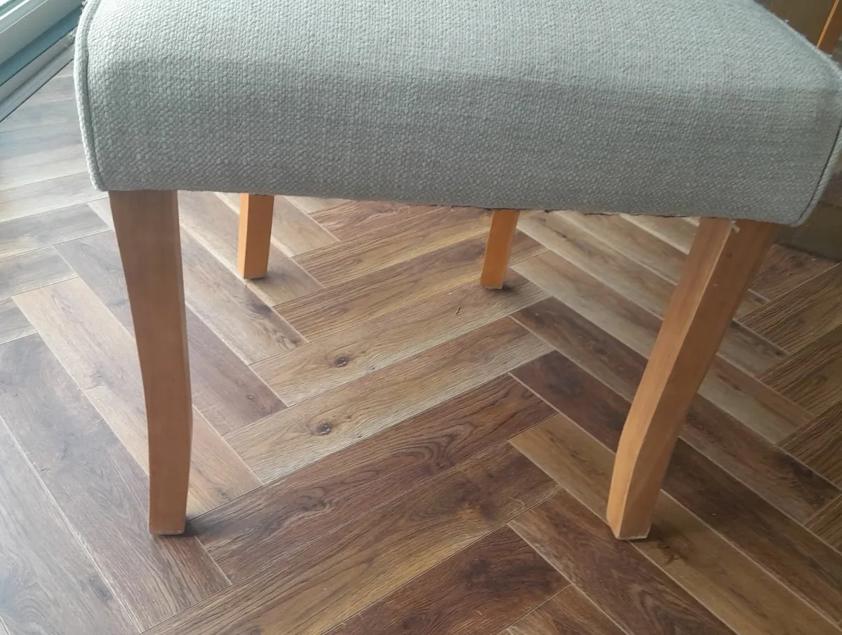 6 Dining chairs - Image 1