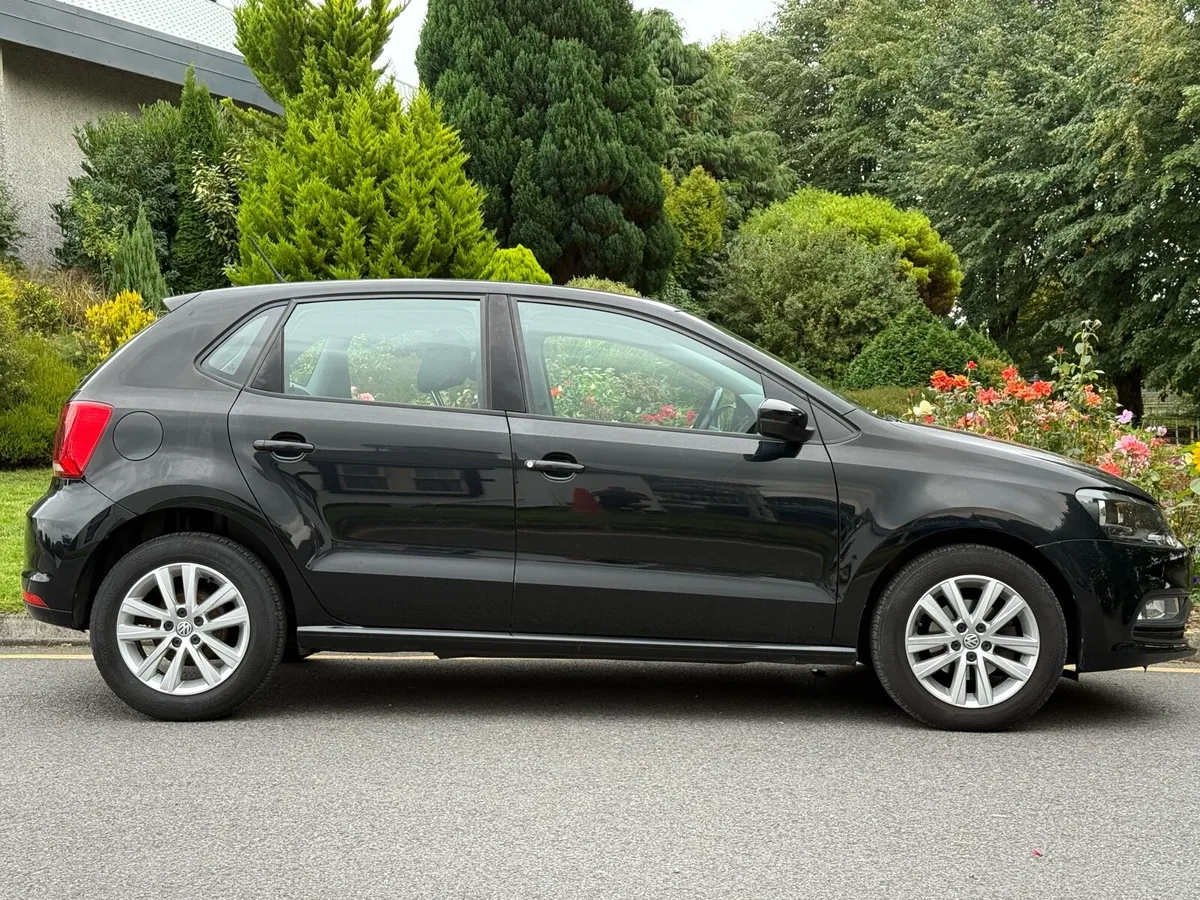 2016 VOLKSWAGEN POLO 1.0HP **LOW MILEAGE** - Image 3
