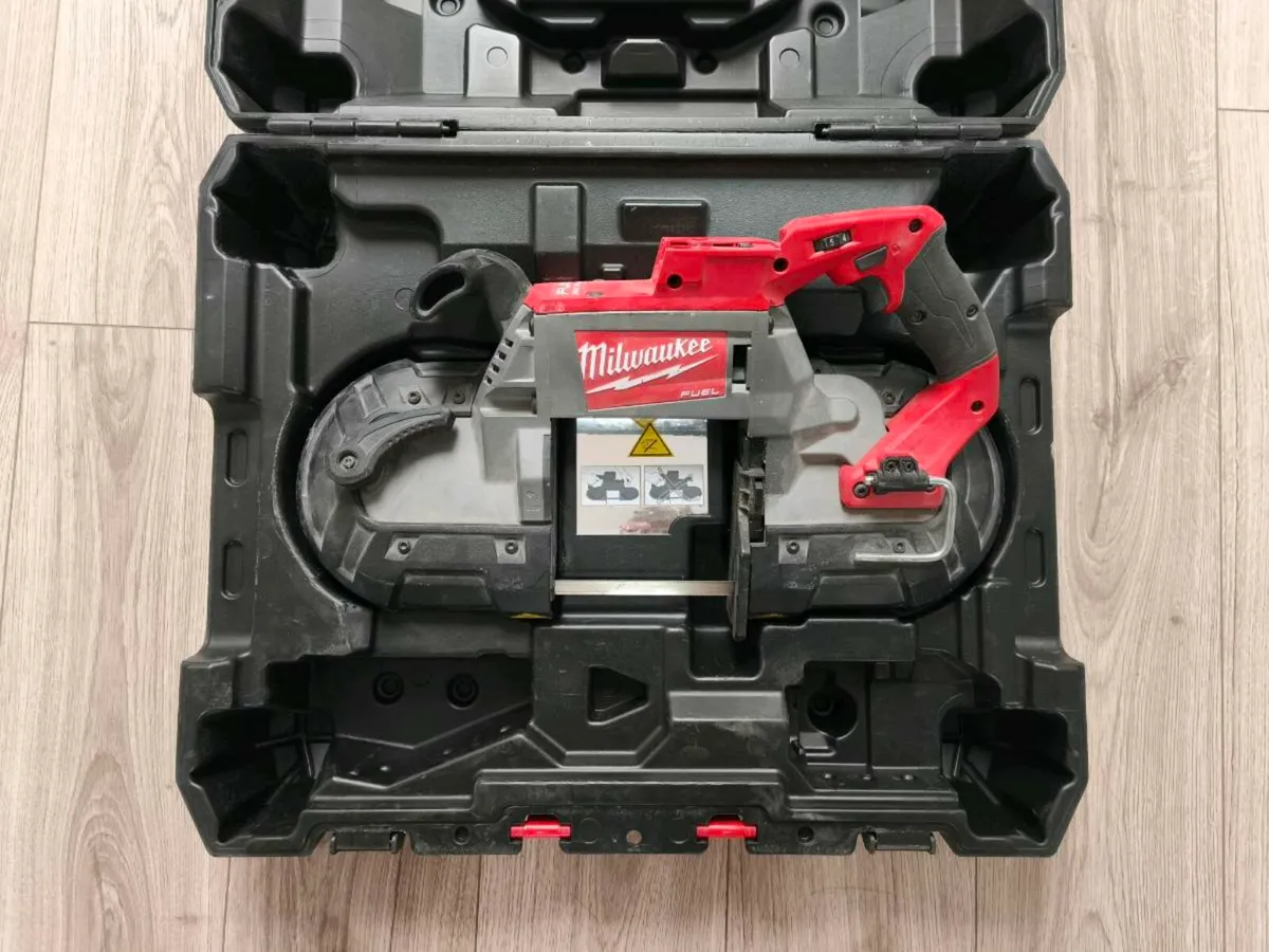Milwaukee bansaw - Image 1