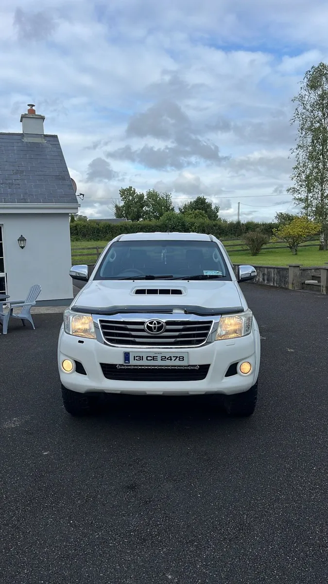 Toyota hilux - Image 2