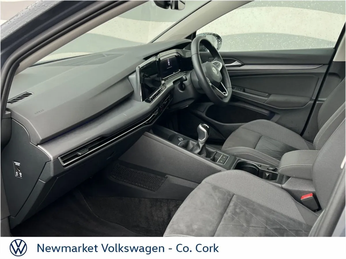 Volkswagen Golf 2.0tdi 115BHP Style High Specific - Image 4