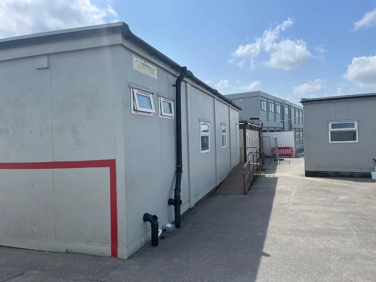 Cabins - Image 2