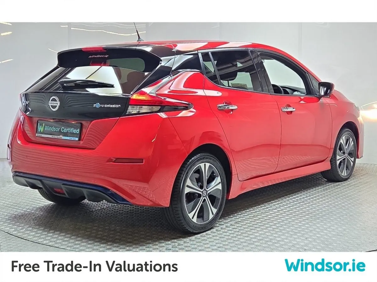 Nissan Leaf SV Premium 62 kWh  long Range - Image 3