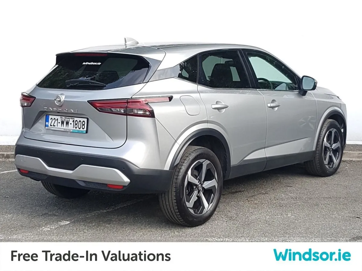 Nissan QASHQAI 1.3 PET Mild Hybrid SV Premium - Image 3