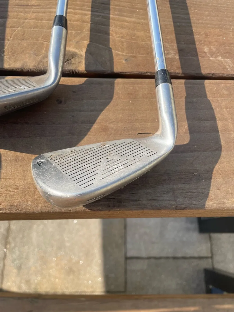 Spalding golf clubs and bag - Image 3
