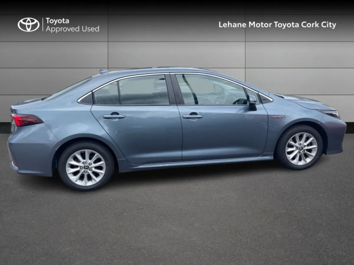 Toyota Corolla LUNA SAL 4DR AUTO - Image 3