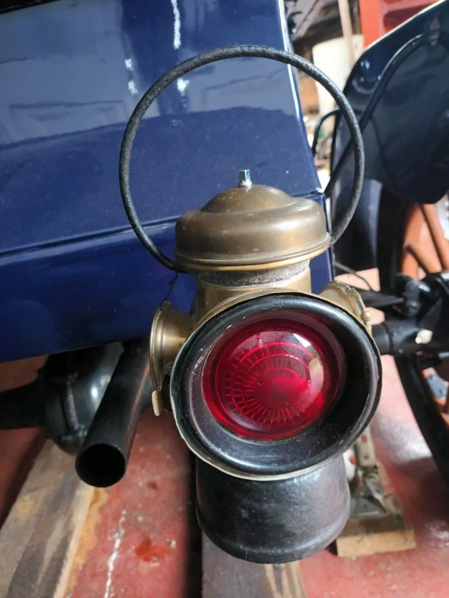 Brass Lamp - Image 4