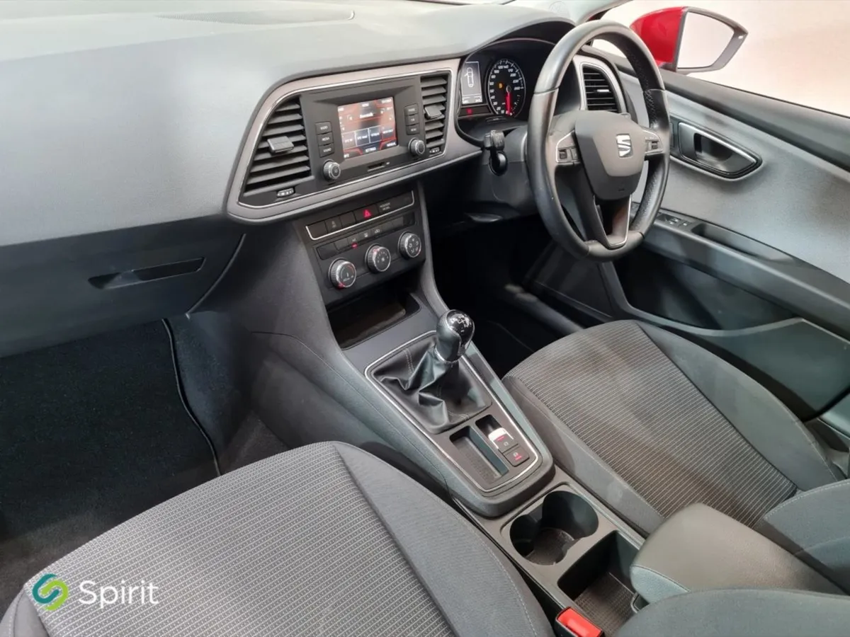 SEAT Leon 1.0tsi 115HP 17  Wheels SE - Image 4