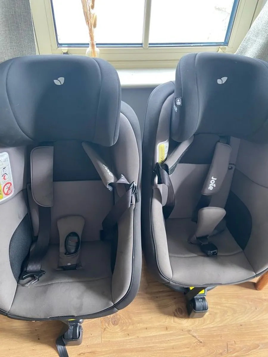 Joie spin 360 car seats - Image 1
