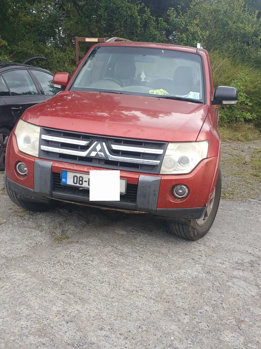 Mitsubishi  Pajero jeep 3.2 - Image 1