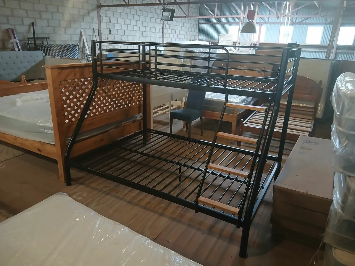 Bunks beds - Image 3