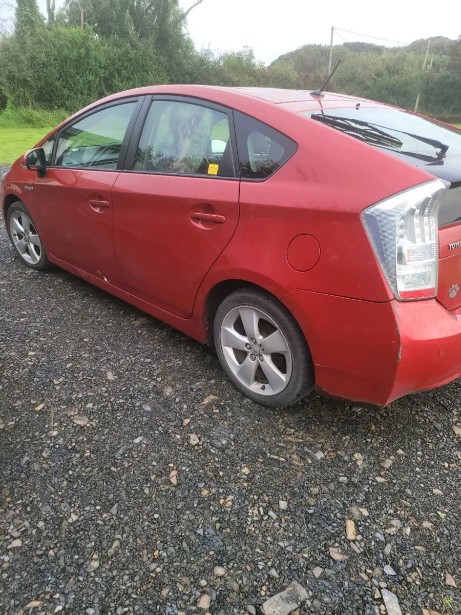 2011 Toyota Prius - Image 3