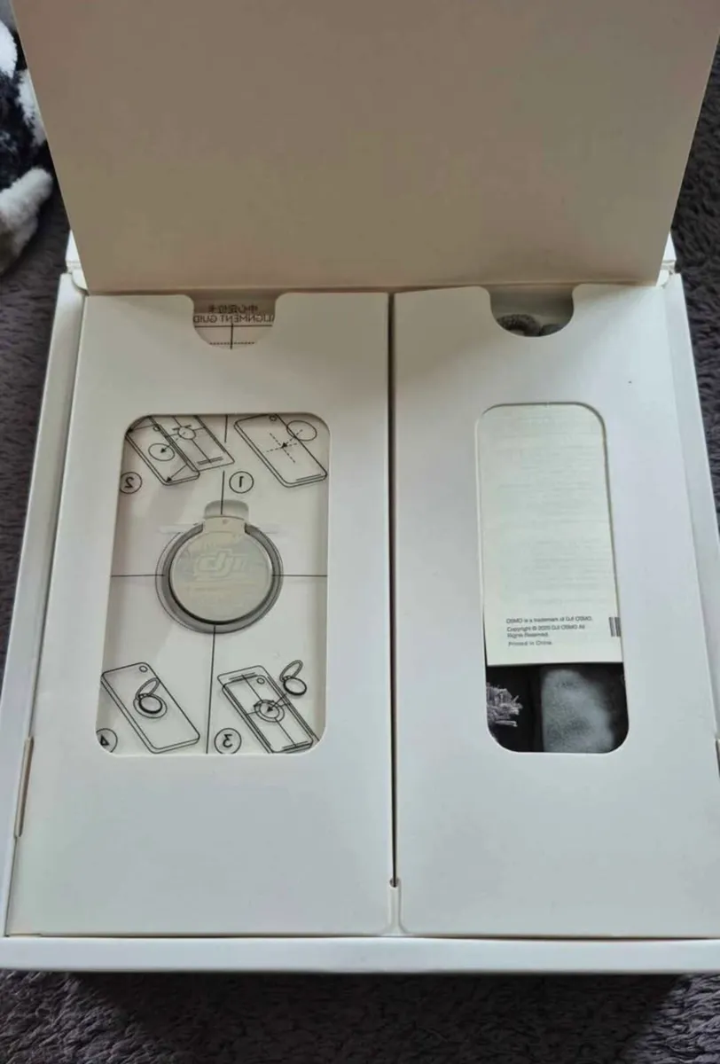 DJI Osmo 4 Mobile Phone Gimbal - Image 2