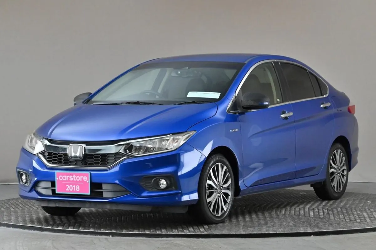 Honda Grace 1.5 Hybrid 4DR Auto  9  Android Car P - Image 3