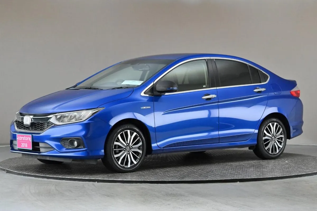 Honda Grace 1.5 Hybrid 4DR Auto  9  Android Car P - Image 4