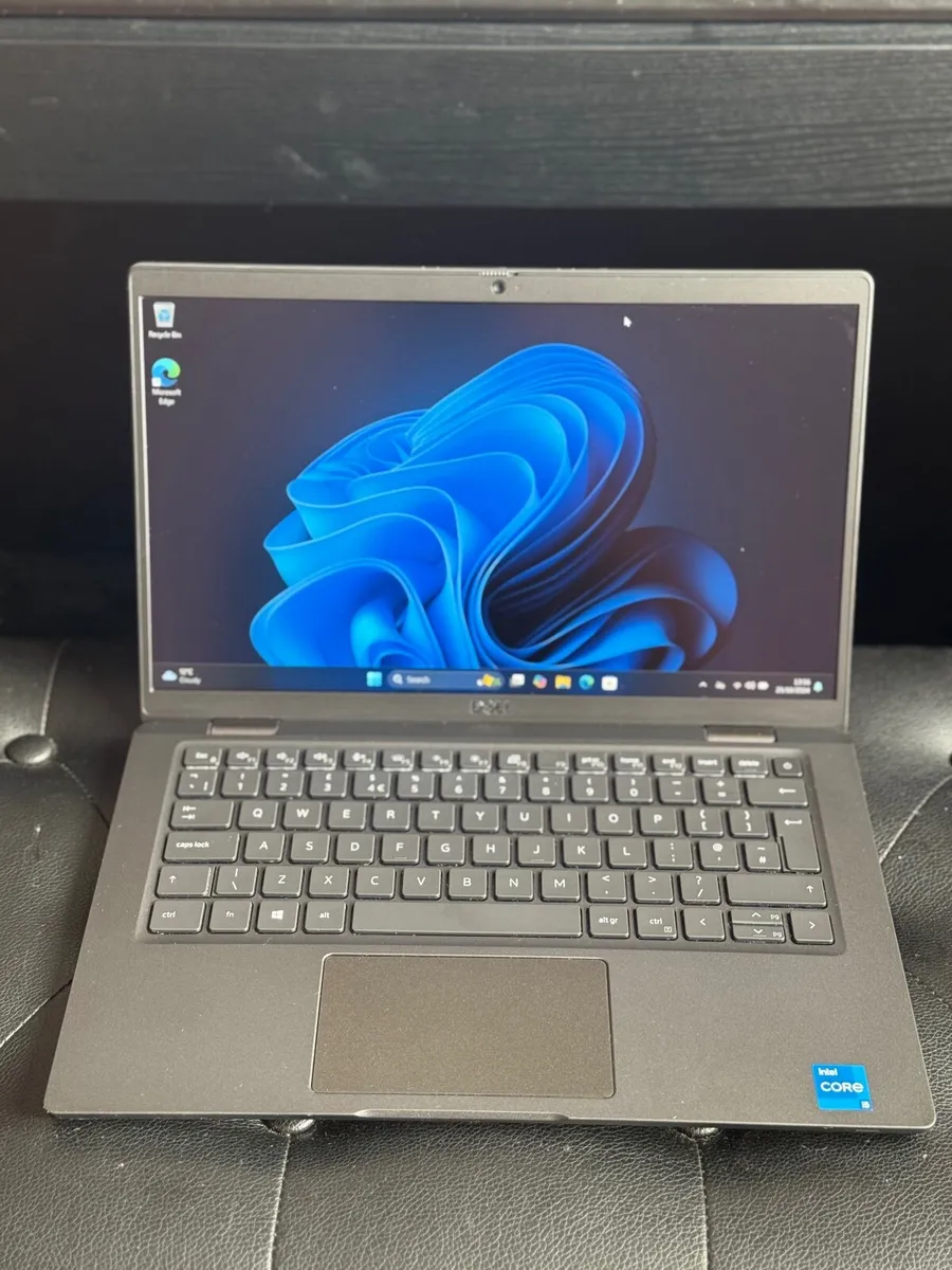 Dell Latitude 7320 Laptop i5/16GB/256SSD/FHD - Image 1