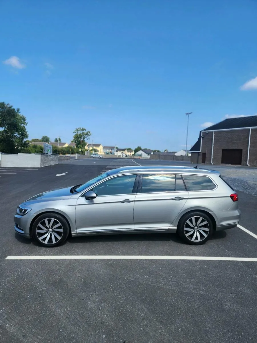 Volkswagen Passat 2.0 TDI GT Bluemotion 150PS - Image 2